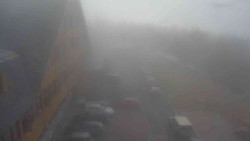 Parkoviště a hlavní vchod