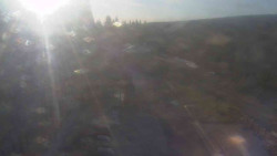 Parkoviště a hlavní vchod