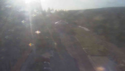 Parkoviště a hlavní vchod