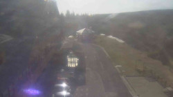 Parkoviště a hlavní vchod