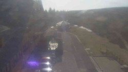 Parkoviště a hlavní vchod