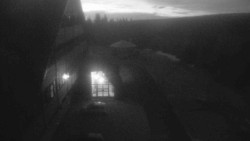 Parkoviště a hlavní vchod