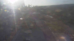 Parkoviště a hlavní vchod