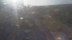 Parkoviště a hlavní vchod