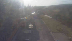 Parkoviště a hlavní vchod