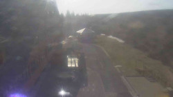 Parkoviště a hlavní vchod