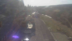 Parkoviště a hlavní vchod