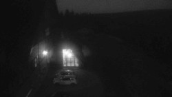 Parkoviště a hlavní vchod