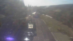 Parkoviště a hlavní vchod