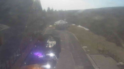 Parkoviště a hlavní vchod