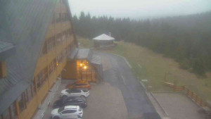 Sporthotel Kurzovní - Parkoviště a hlavní vchod - 7.5.2026 v 05:35 Sporthotel Kurzovní - Parkoviště a hlavní vchod - 7.5.2026 v 05:35
