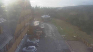 Sporthotel Kurzovní - Parkoviště a hlavní vchod - 7.5.2026 v 06:25 Sporthotel Kurzovní - Parkoviště a hlavní vchod - 7.5.2026 v 06:25