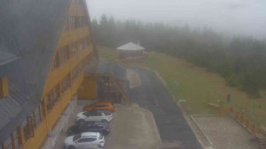 Sporthotel Kurzovní - Parkoviště a hlavní vchod - 7.5.2026 v 07:45 Sporthotel Kurzovní - Parkoviště a hlavní vchod - 7.5.2026 v 07:45