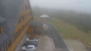 Sporthotel Kurzovní - Parkoviště a hlavní vchod - 7.5.2026 v 08:15 Sporthotel Kurzovní - Parkoviště a hlavní vchod - 7.5.2026 v 08:15