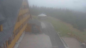 Sporthotel Kurzovní - Parkoviště a hlavní vchod - 7.5.2026 v 10:35 Sporthotel Kurzovní - Parkoviště a hlavní vchod - 7.5.2026 v 10:35