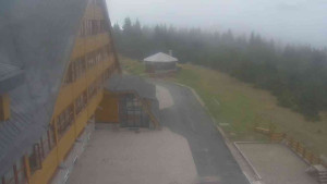 Sporthotel Kurzovní - Parkoviště a hlavní vchod - 7.5.2026 v 10:40 Sporthotel Kurzovní - Parkoviště a hlavní vchod - 7.5.2026 v 10:40