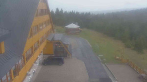 Sporthotel Kurzovní - Parkoviště a hlavní vchod - 7.5.2026 v 15:55 Sporthotel Kurzovní - Parkoviště a hlavní vchod - 7.5.2026 v 15:55