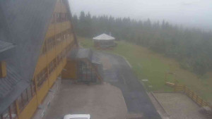 Sporthotel Kurzovní - Parkoviště a hlavní vchod - 12.5.2026 v 10:05 Sporthotel Kurzovní - Parkoviště a hlavní vchod - 12.5.2026 v 10:05