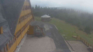 Sporthotel Kurzovní - Parkoviště a hlavní vchod - 12.5.2026 v 10:40 Sporthotel Kurzovní - Parkoviště a hlavní vchod - 12.5.2026 v 10:40