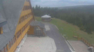 Sporthotel Kurzovní - Parkoviště a hlavní vchod - 12.5.2026 v 13:05 Sporthotel Kurzovní - Parkoviště a hlavní vchod - 12.5.2026 v 13:05