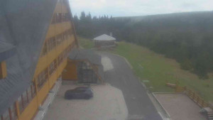 Sporthotel Kurzovní - Parkoviště a hlavní vchod - 12.5.2026 v 14:20 Sporthotel Kurzovní - Parkoviště a hlavní vchod - 12.5.2026 v 14:20