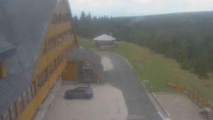 Sporthotel Kurzovní - Parkoviště a hlavní vchod - 12.5.2026 v 14:25 Sporthotel Kurzovní - Parkoviště a hlavní vchod - 12.5.2026 v 14:25
