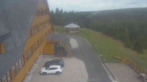 Sporthotel Kurzovní - Parkoviště a hlavní vchod - 12.5.2026 v 15:20 Sporthotel Kurzovní - Parkoviště a hlavní vchod - 12.5.2026 v 15:20