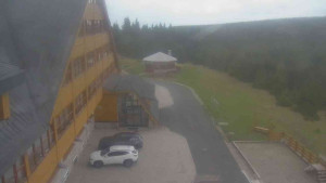 Sporthotel Kurzovní - Parkoviště a hlavní vchod - 12.5.2026 v 15:35 Sporthotel Kurzovní - Parkoviště a hlavní vchod - 12.5.2026 v 15:35