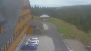 Sporthotel Kurzovní - Parkoviště a hlavní vchod - 12.5.2026 v 17:45 Sporthotel Kurzovní - Parkoviště a hlavní vchod - 12.5.2026 v 17:45