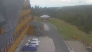 Sporthotel Kurzovní - Parkoviště a hlavní vchod - 12.5.2026 v 18:00 Sporthotel Kurzovní - Parkoviště a hlavní vchod - 12.5.2026 v 18:00