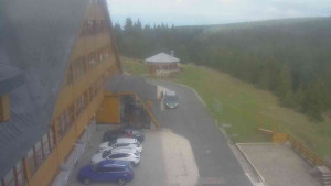 Sporthotel Kurzovní - Parkoviště a hlavní vchod - 12.5.2026 v 18:10 Sporthotel Kurzovní - Parkoviště a hlavní vchod - 12.5.2026 v 18:10