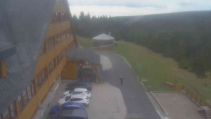 Sporthotel Kurzovní - Parkoviště a hlavní vchod - 12.5.2026 v 19:40 Sporthotel Kurzovní - Parkoviště a hlavní vchod - 12.5.2026 v 19:40
