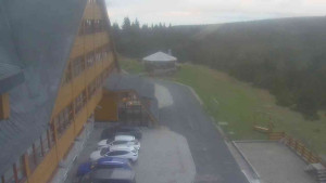 Sporthotel Kurzovní - Parkoviště a hlavní vchod - 12.5.2026 v 20:10 Sporthotel Kurzovní - Parkoviště a hlavní vchod - 12.5.2026 v 20:10