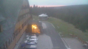 Sporthotel Kurzovní - Parkoviště a hlavní vchod - 14.5.2026 v 04:45 Sporthotel Kurzovní - Parkoviště a hlavní vchod - 14.5.2026 v 04:45