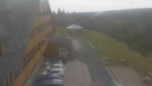 Sporthotel Kurzovní - Parkoviště a hlavní vchod - 14.5.2026 v 06:05 Sporthotel Kurzovní - Parkoviště a hlavní vchod - 14.5.2026 v 06:05