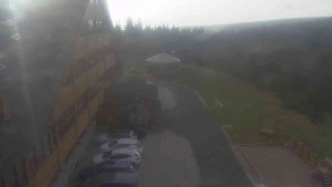 Sporthotel Kurzovní - Parkoviště a hlavní vchod - 14.5.2026 v 06:25 Sporthotel Kurzovní - Parkoviště a hlavní vchod - 14.5.2026 v 06:25