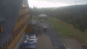 Sporthotel Kurzovní - Parkoviště a hlavní vchod - 14.5.2026 v 08:25 Sporthotel Kurzovní - Parkoviště a hlavní vchod - 14.5.2026 v 08:25