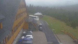 Sporthotel Kurzovní - Parkoviště a hlavní vchod - 14.5.2026 v 11:45 Sporthotel Kurzovní - Parkoviště a hlavní vchod - 14.5.2026 v 11:45