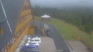 Sporthotel Kurzovní - Parkoviště a hlavní vchod - 14.5.2026 v 14:50 Sporthotel Kurzovní - Parkoviště a hlavní vchod - 14.5.2026 v 14:50