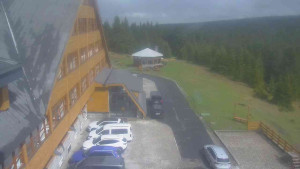 Sporthotel Kurzovní - Parkoviště a hlavní vchod - 14.5.2026 v 15:20 Sporthotel Kurzovní - Parkoviště a hlavní vchod - 14.5.2026 v 15:20