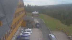 Sporthotel Kurzovní - Parkoviště a hlavní vchod - 14.5.2026 v 16:45 Sporthotel Kurzovní - Parkoviště a hlavní vchod - 14.5.2026 v 16:45