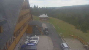 Sporthotel Kurzovní - Parkoviště a hlavní vchod - 14.5.2026 v 17:20 Sporthotel Kurzovní - Parkoviště a hlavní vchod - 14.5.2026 v 17:20
