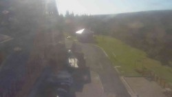 Parkoviště a hlavní vchod