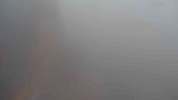 Parkoviště a hlavní vchod