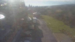 Parkoviště a hlavní vchod