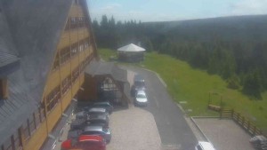 Sporthotel Kurzovní - Parkoviště a hlavní vchod - 16.6.2026 v 10:55 Sporthotel Kurzovní - Parkoviště a hlavní vchod - 16.6.2026 v 10:55