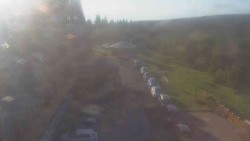 Parkoviště a hlavní vchod