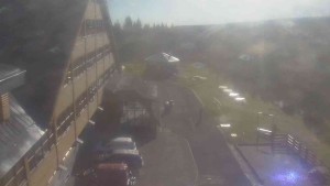 Sporthotel Kurzovní - Parkplatz und Haupteingang - 16.9.2026 v 08:55 Sporthotel Kurzovní - Parkplatz und Haupteingang - 16.9.2026 v 08:55