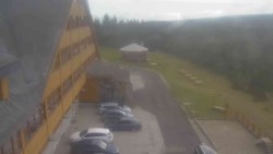 Parkoviště a hlavní vchod