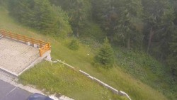 Access to the running track